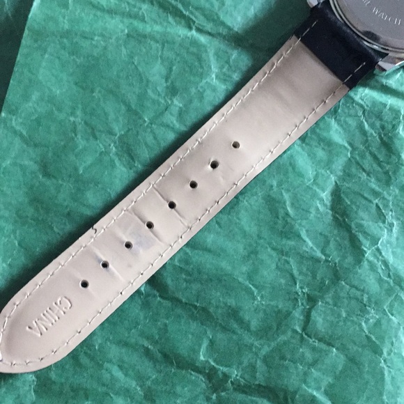 Novelle black faux leather watch - Picture 8 of 8